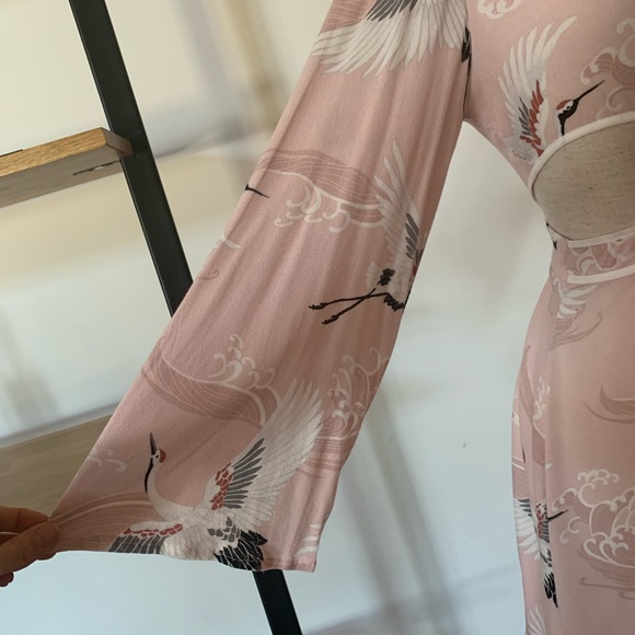 STUNNING 🤩 F21 Crane Cut-Out Dress - Picture 6 of 10